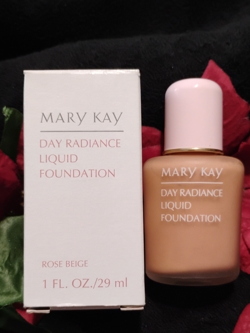 Rose Beige Day Radiance Liquid Foundation